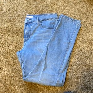 311 Shaping Skinny Levi’s